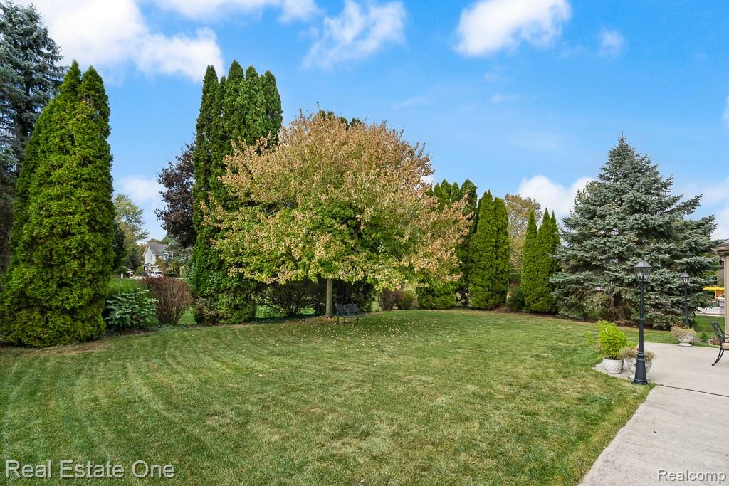 1574 Devonshire Drive
