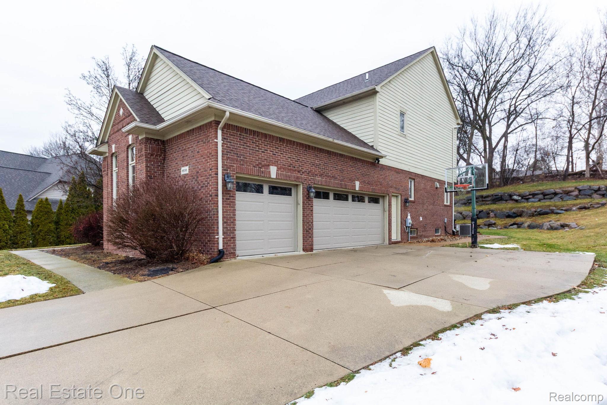 6536 Chatham Circle