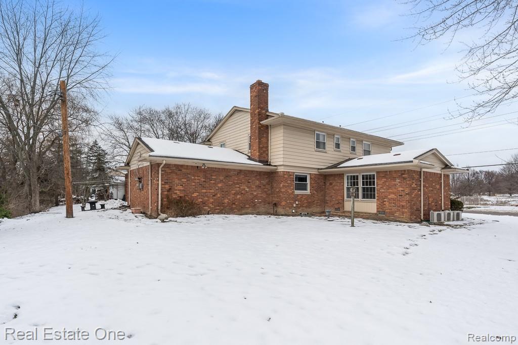 28777 W 11 Mile Road