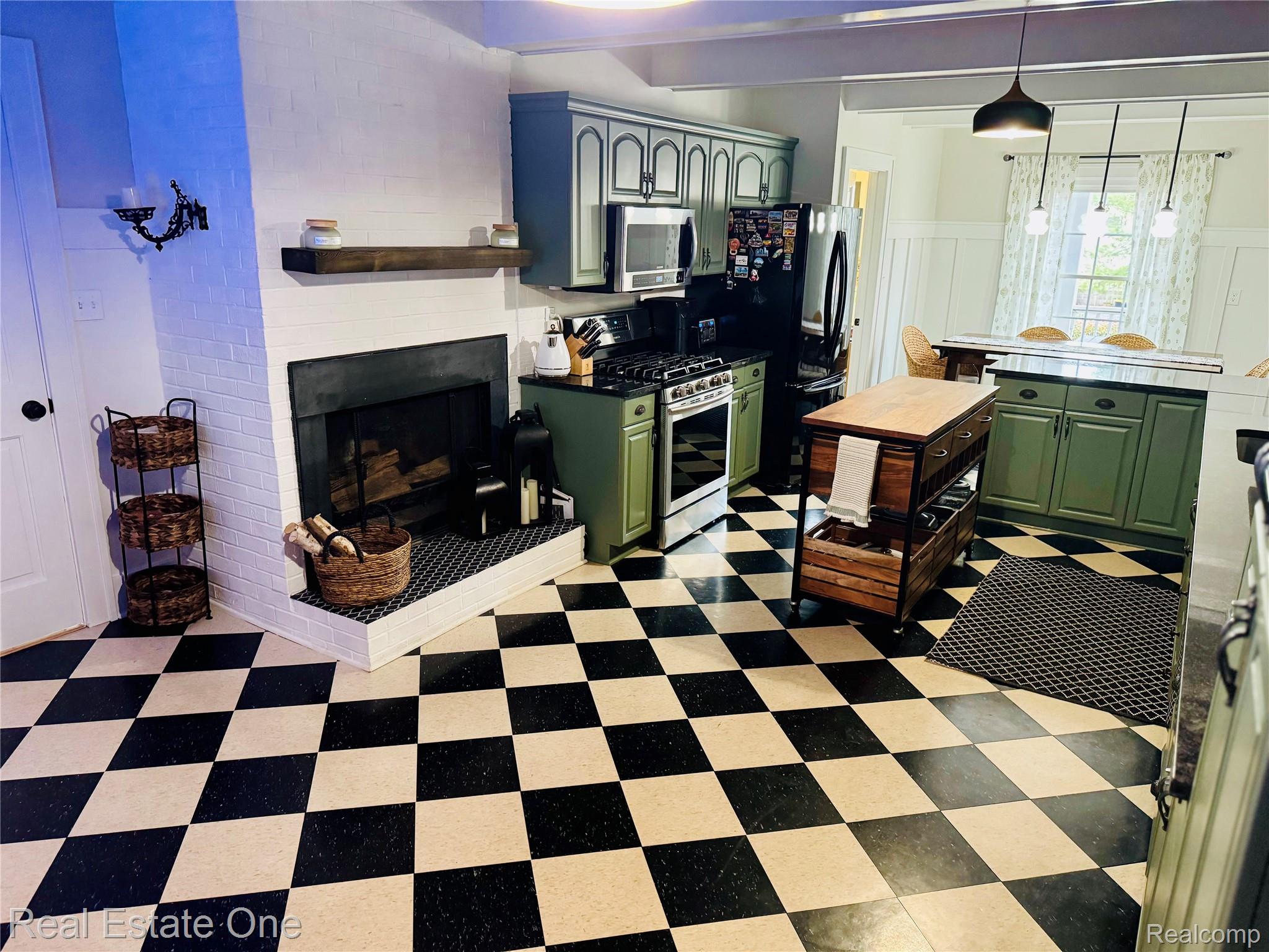 22601 W Main Street