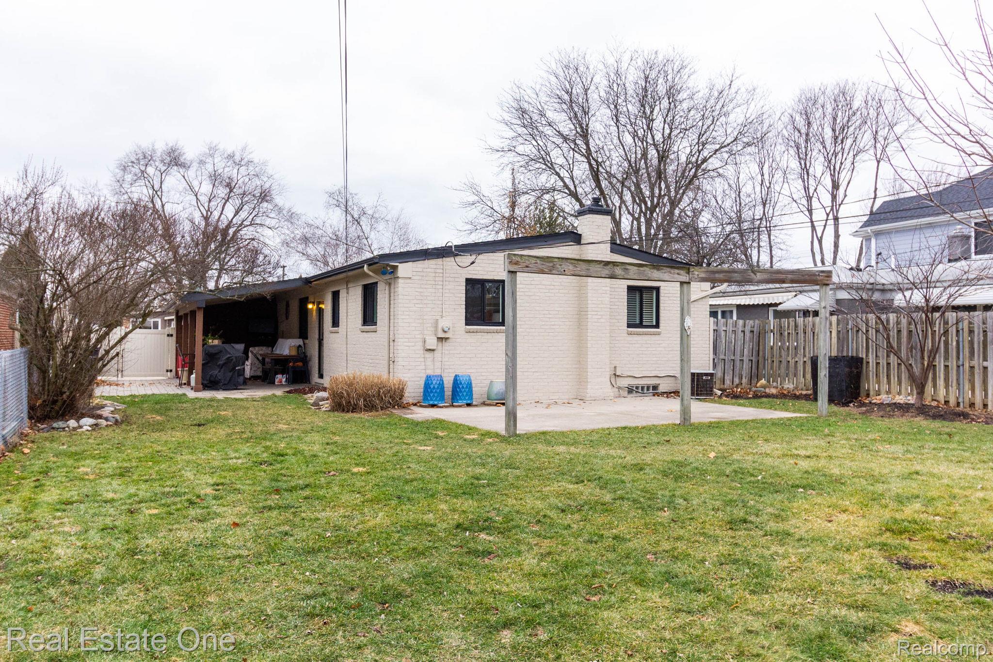 4106 Edgeland Avenue