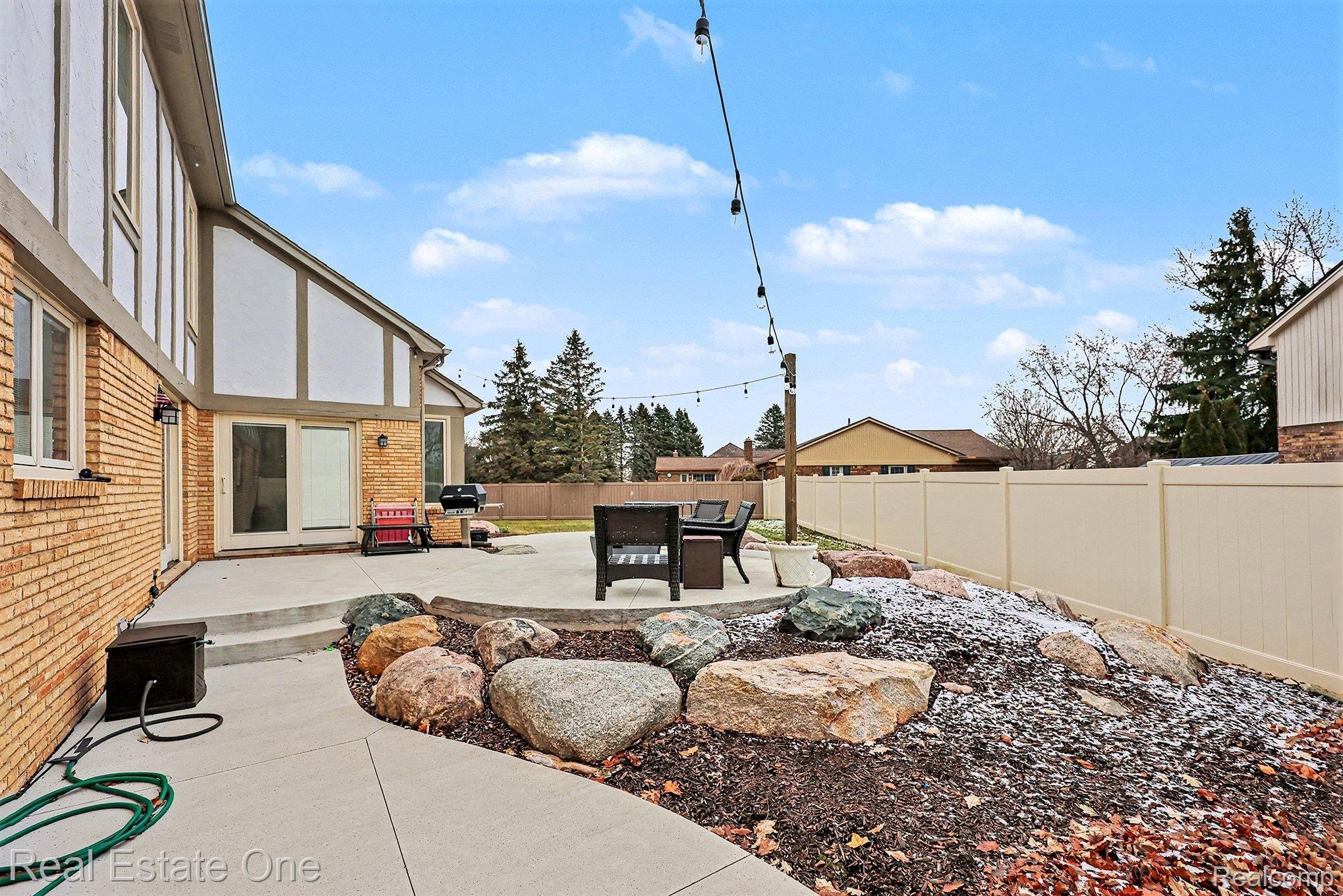 54990 Sherwood Lane