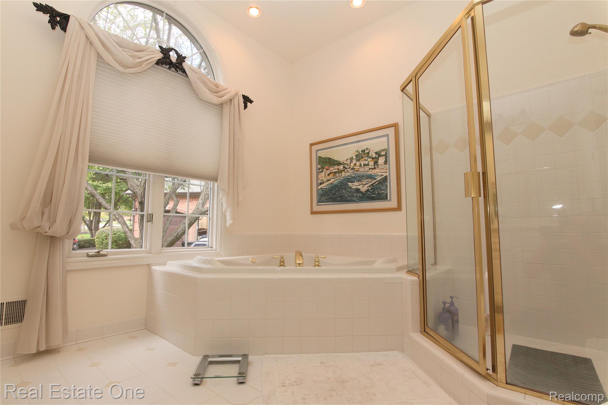 3991 Oakfield Court