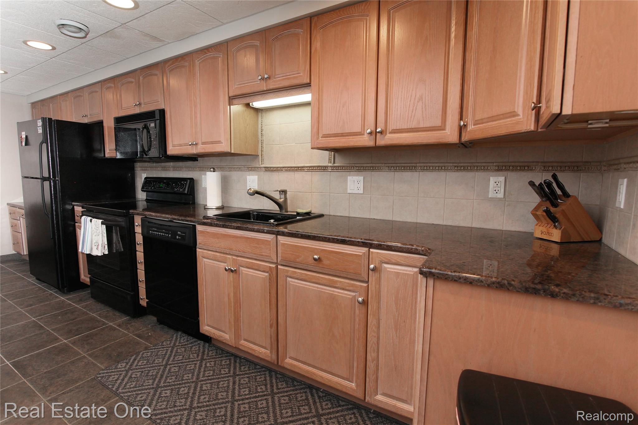 3991 Oakfield Court