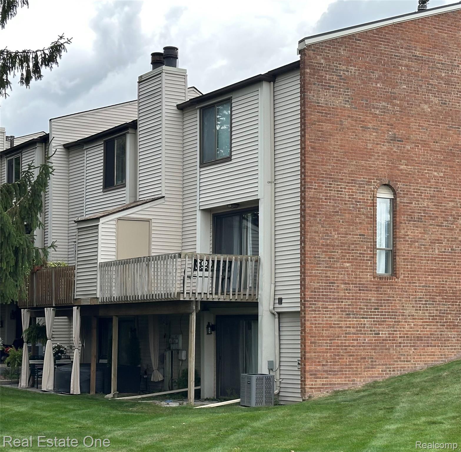 410 Willow Grove Lane