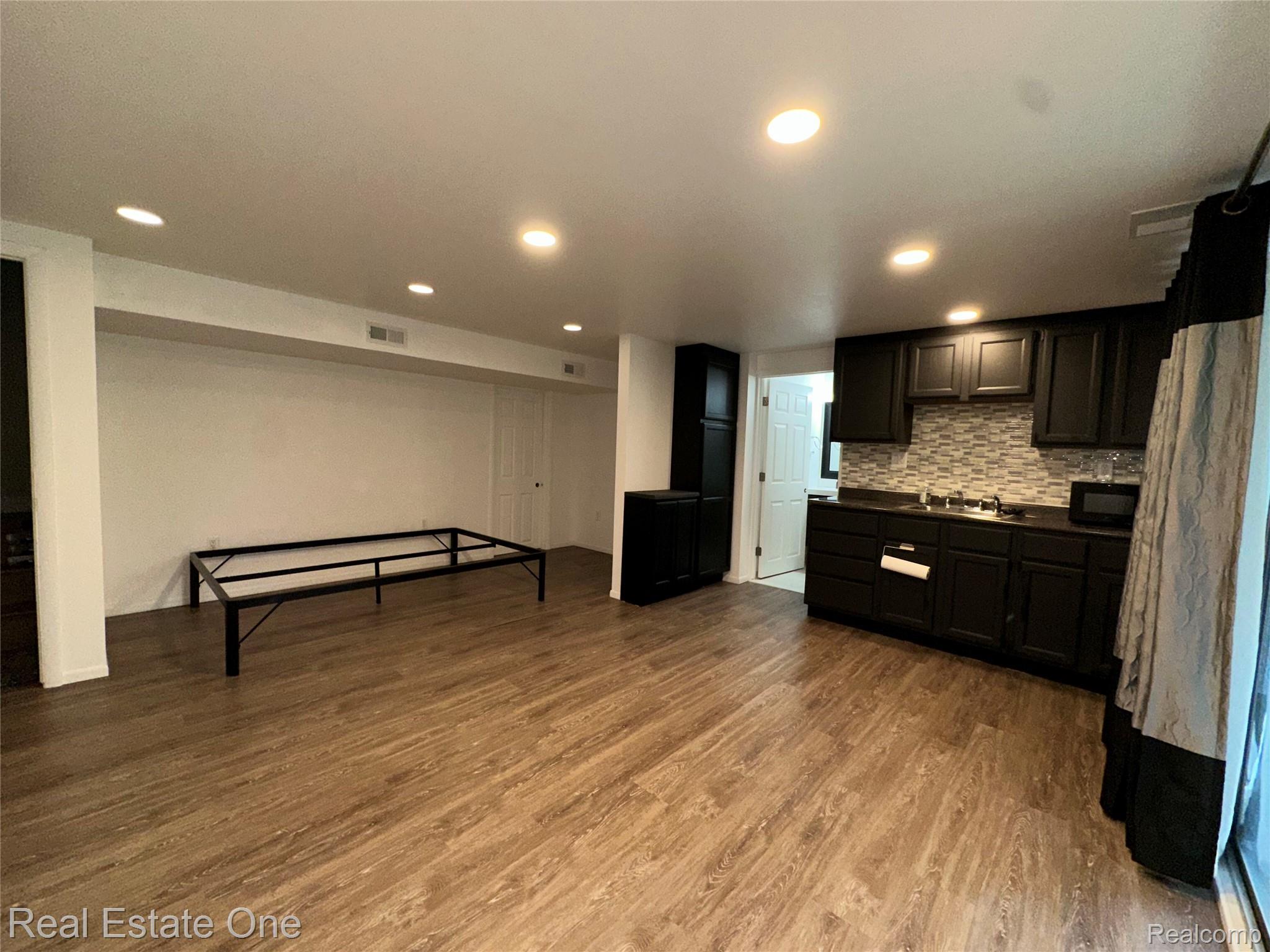 410 Willow Grove Lane