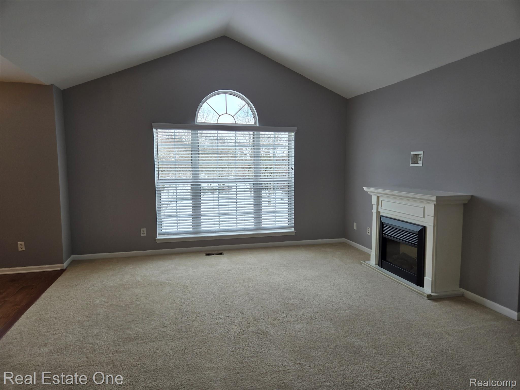 1716 DEEPWOOD Circle Unit: 43