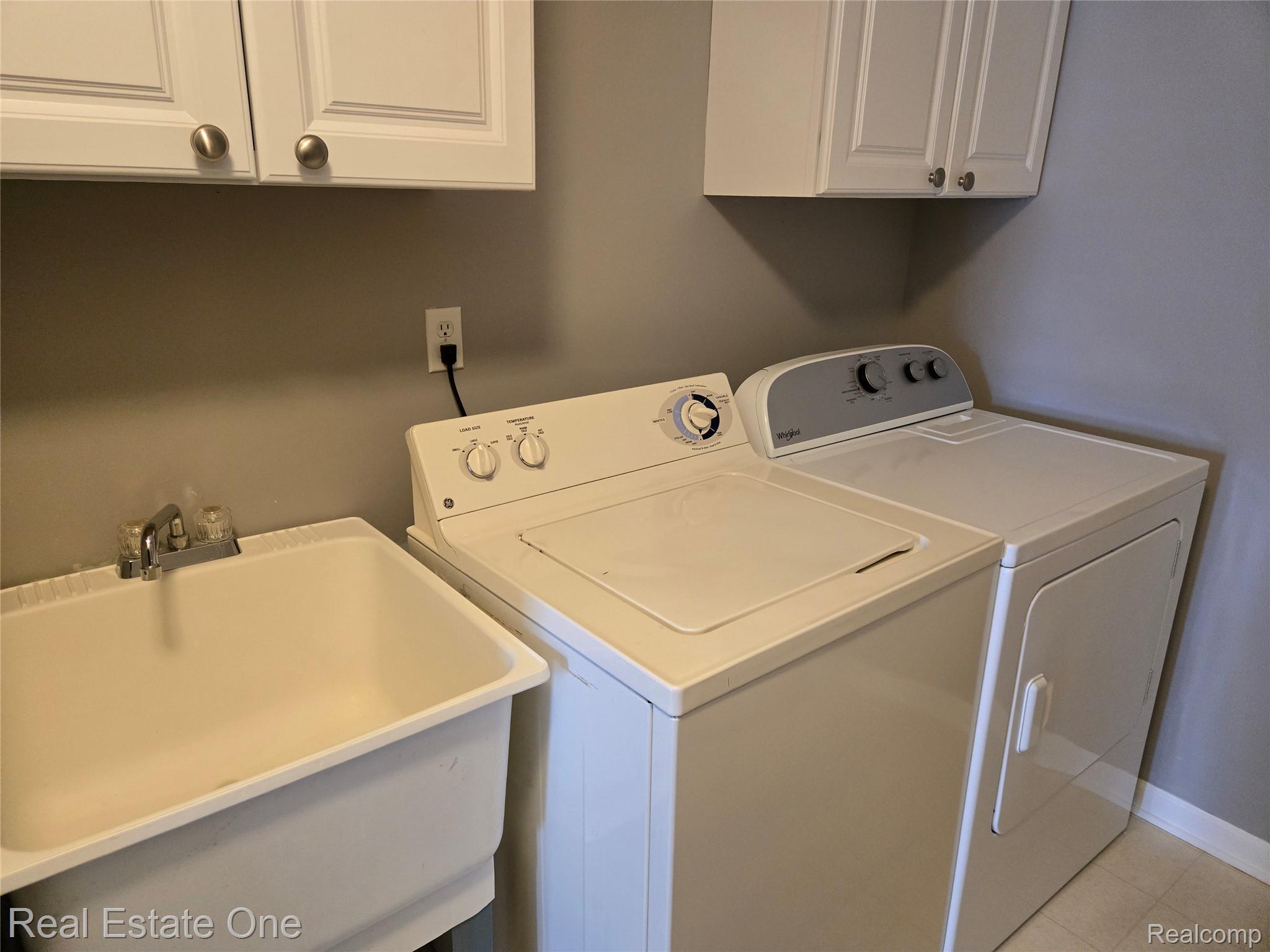 1716 DEEPWOOD Circle Unit: 43