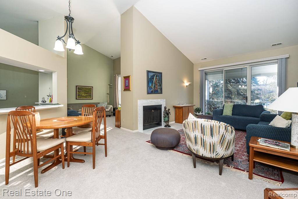 1903 Eagle Pointe
