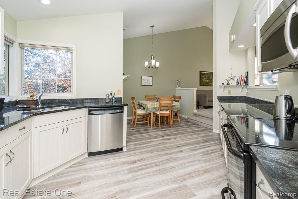 1903 Eagle Pointe