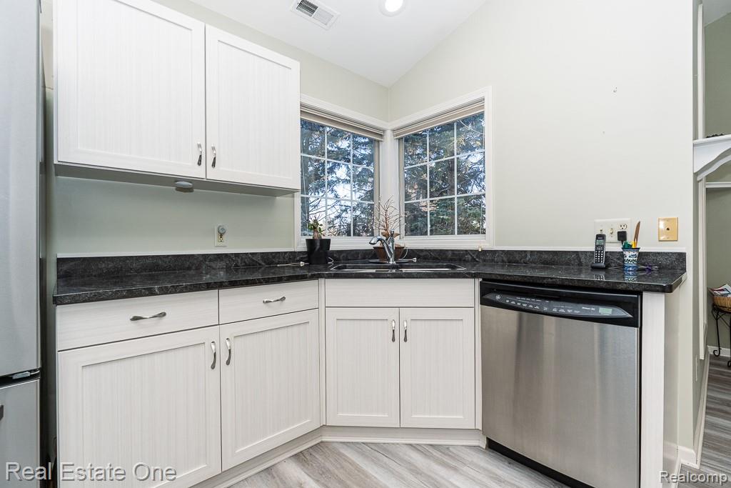 1903 Eagle Pointe