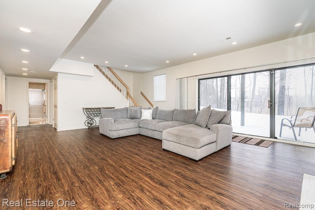 7086 Danbrooke Court