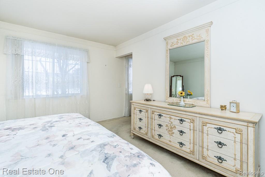 409 Fox Hills Drive N Unit: 95