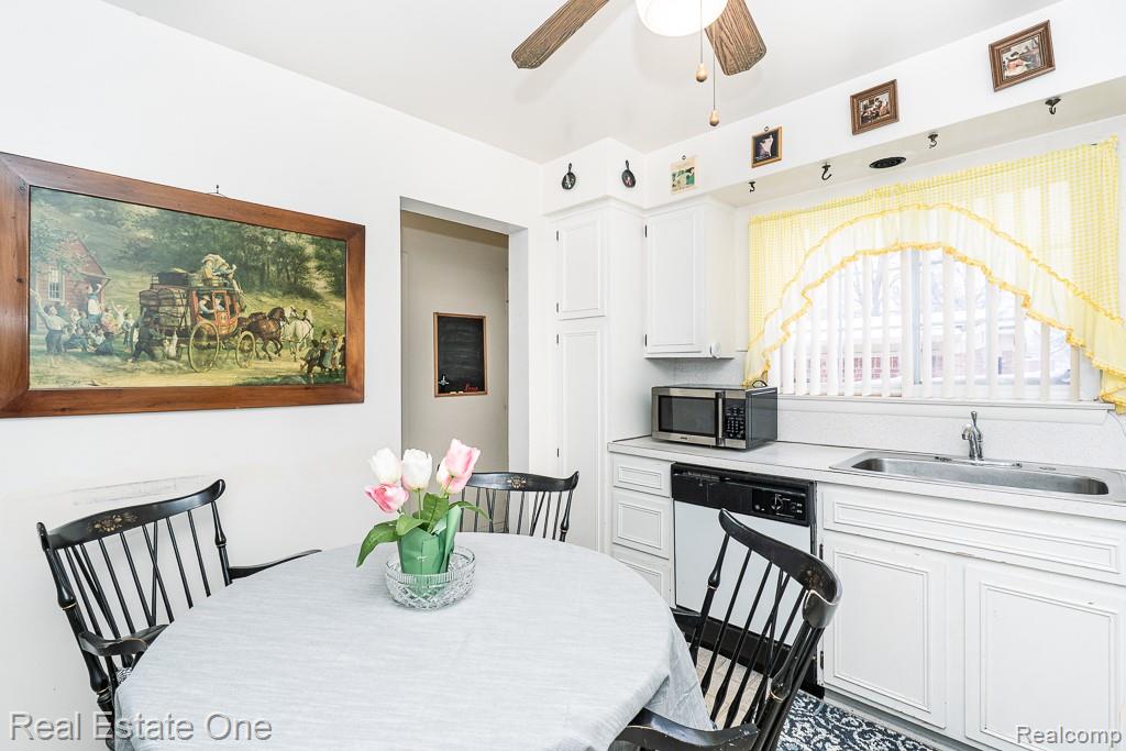 409 Fox Hills Drive N Unit: 95