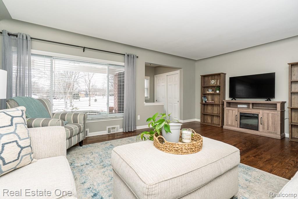 395 Wimpole Drive
