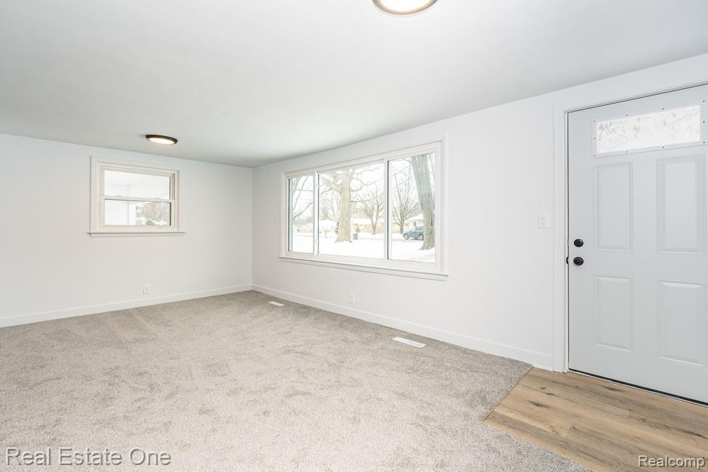 2031 Woodland Pass