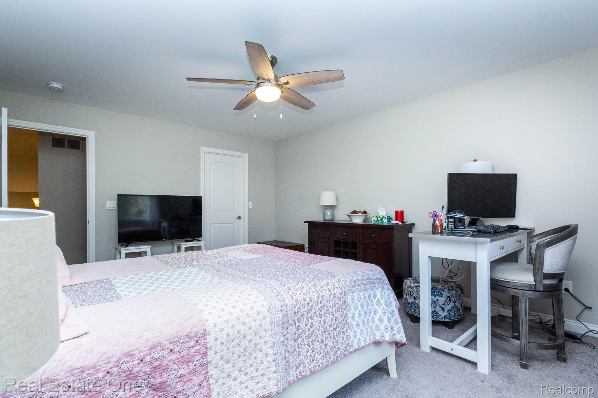2222 Sanctuary Court Court Unit: 2