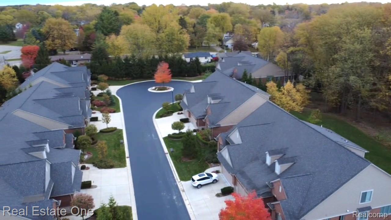 2222 Sanctuary Court Court Unit: 2