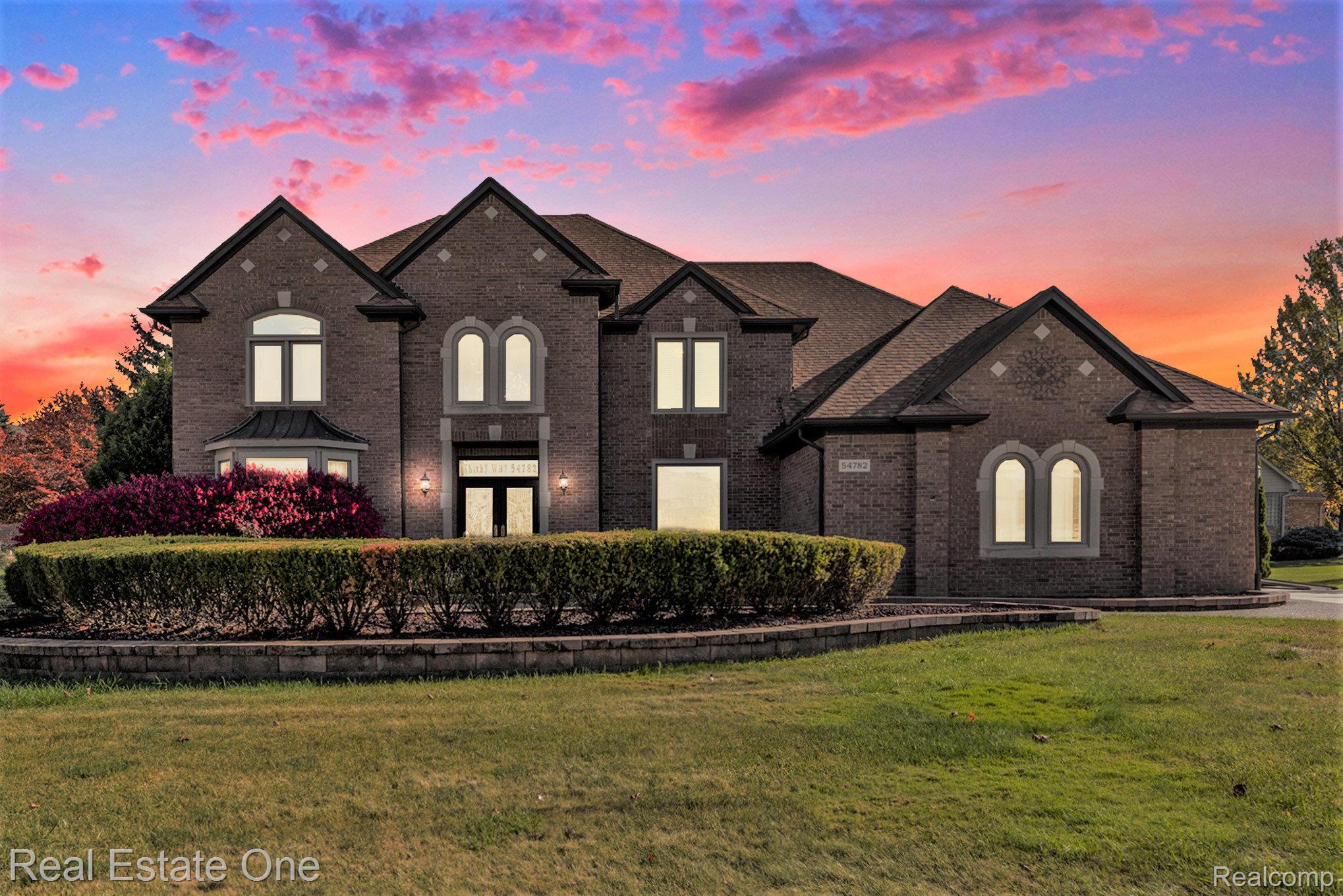 54782 Whitby Way