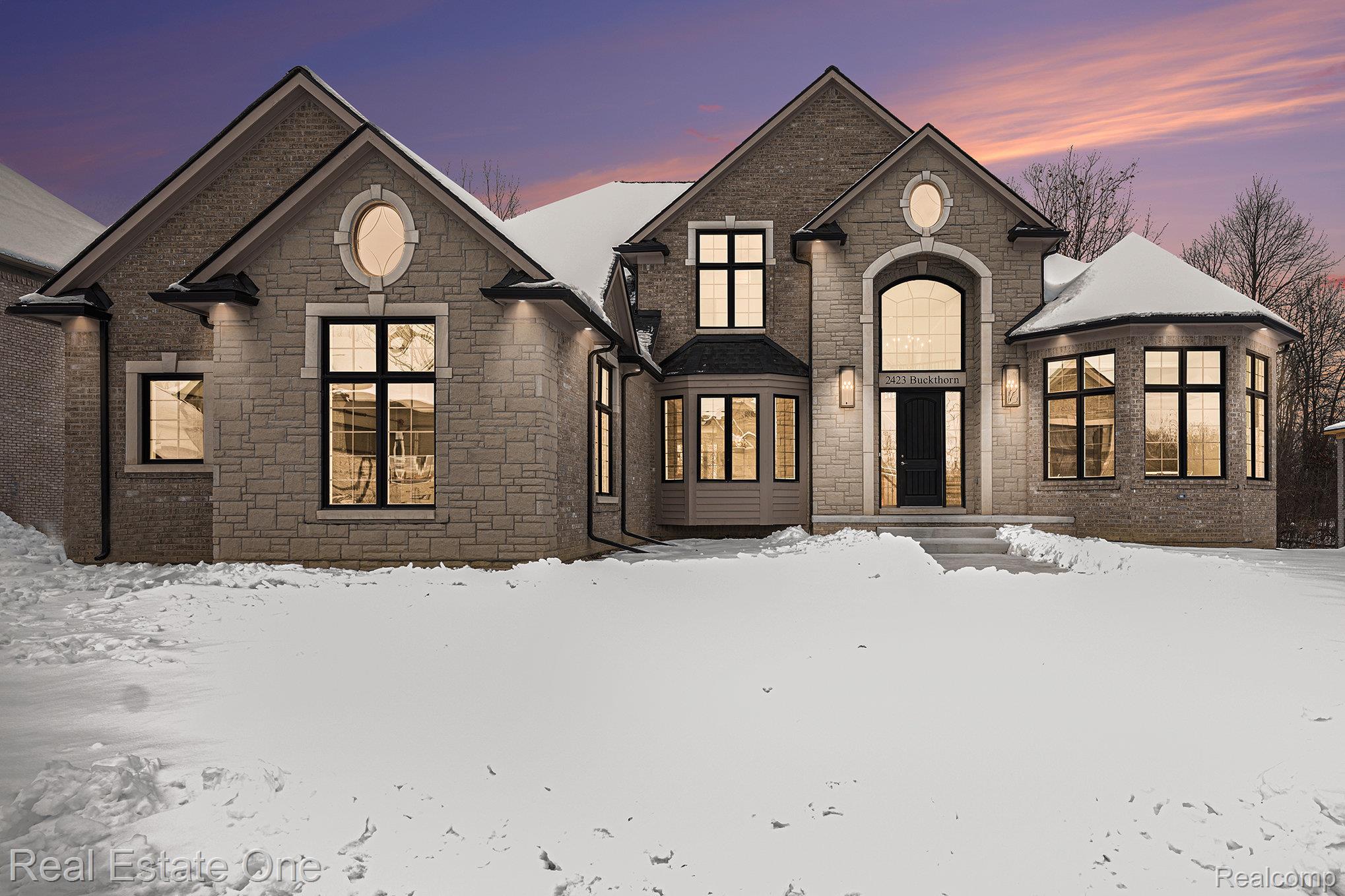 2423 BUCKTHORN Drive