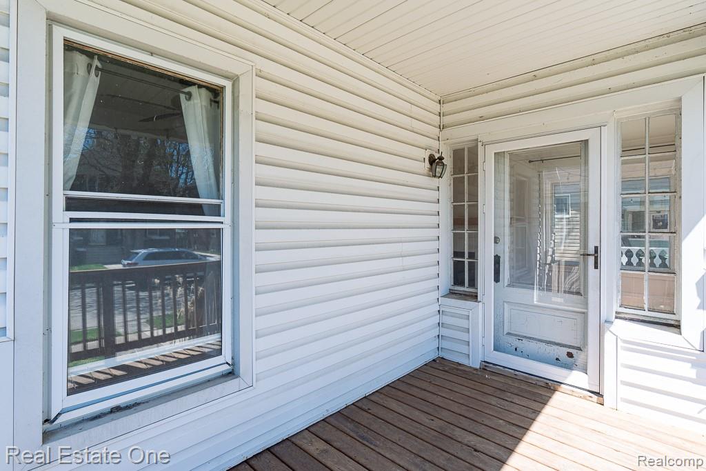 40 Moser Place