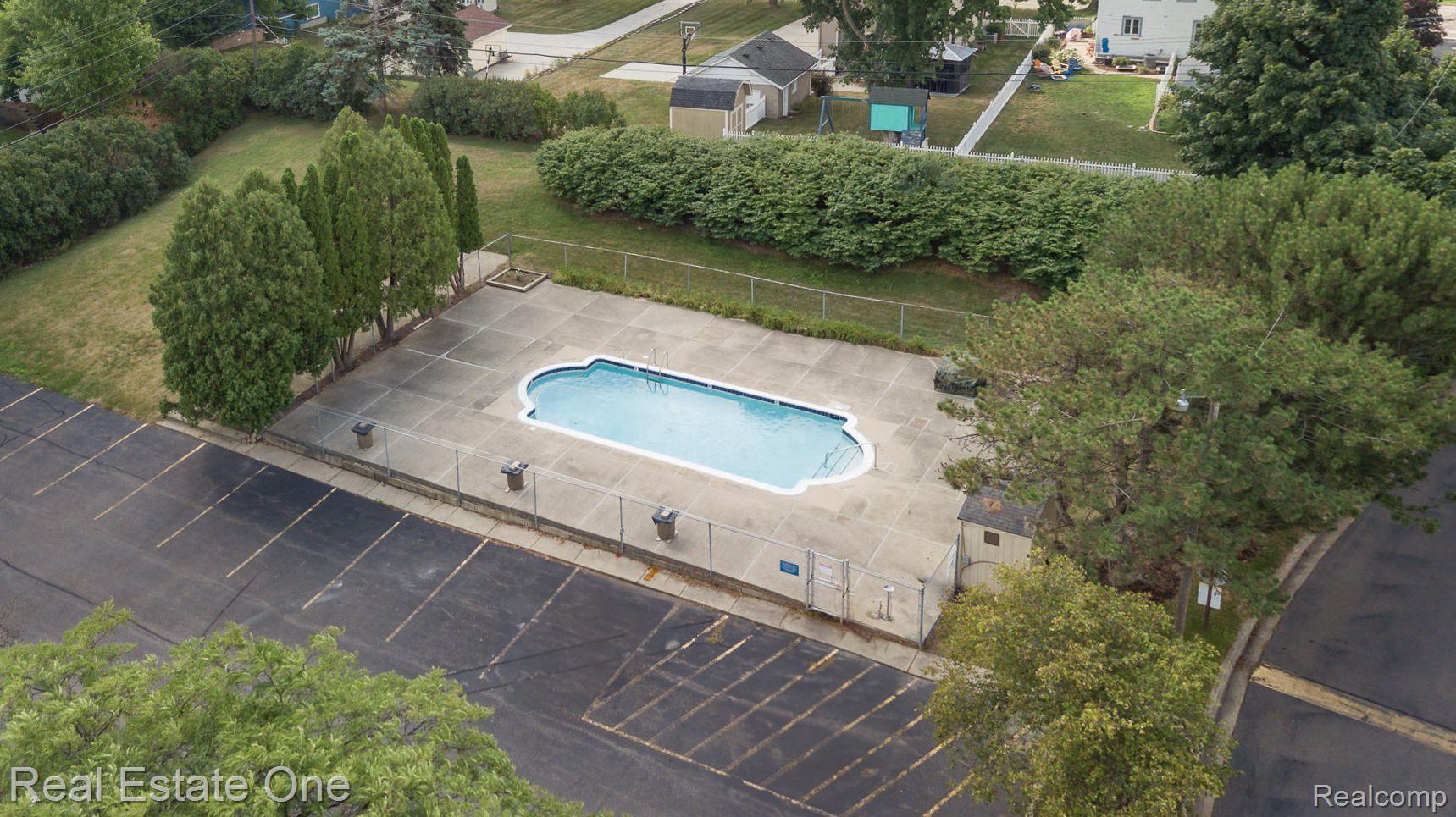 803 PLATE Street Unit: 204