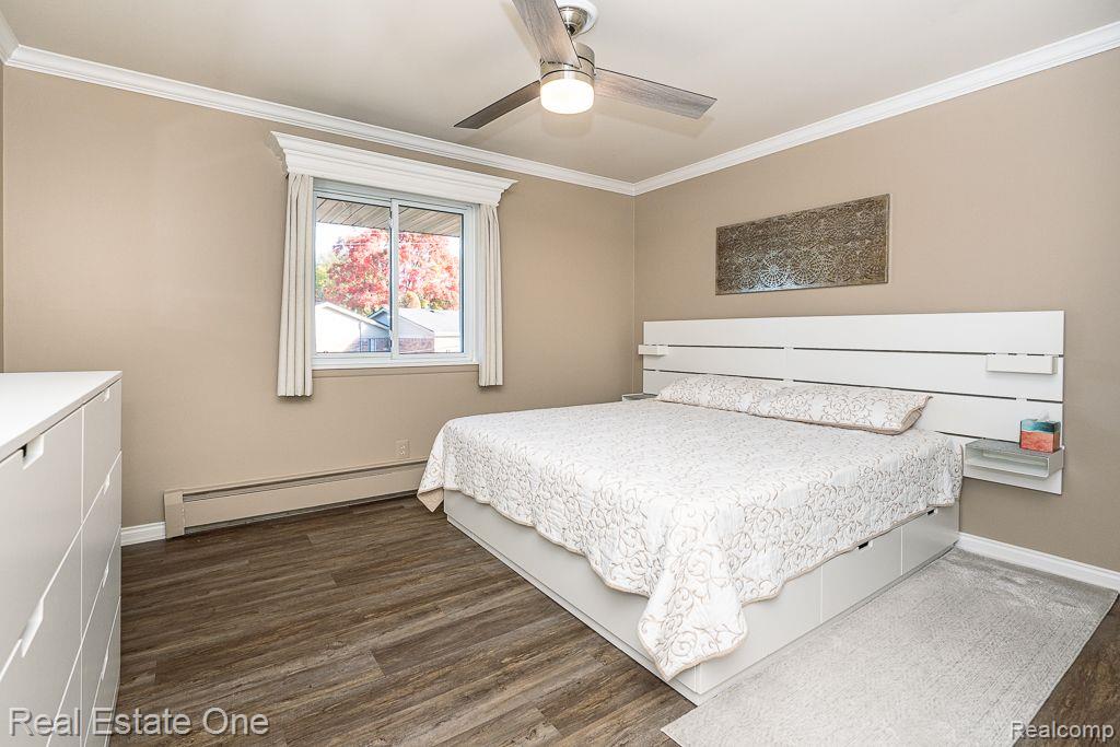 803 PLATE Street Unit: 204