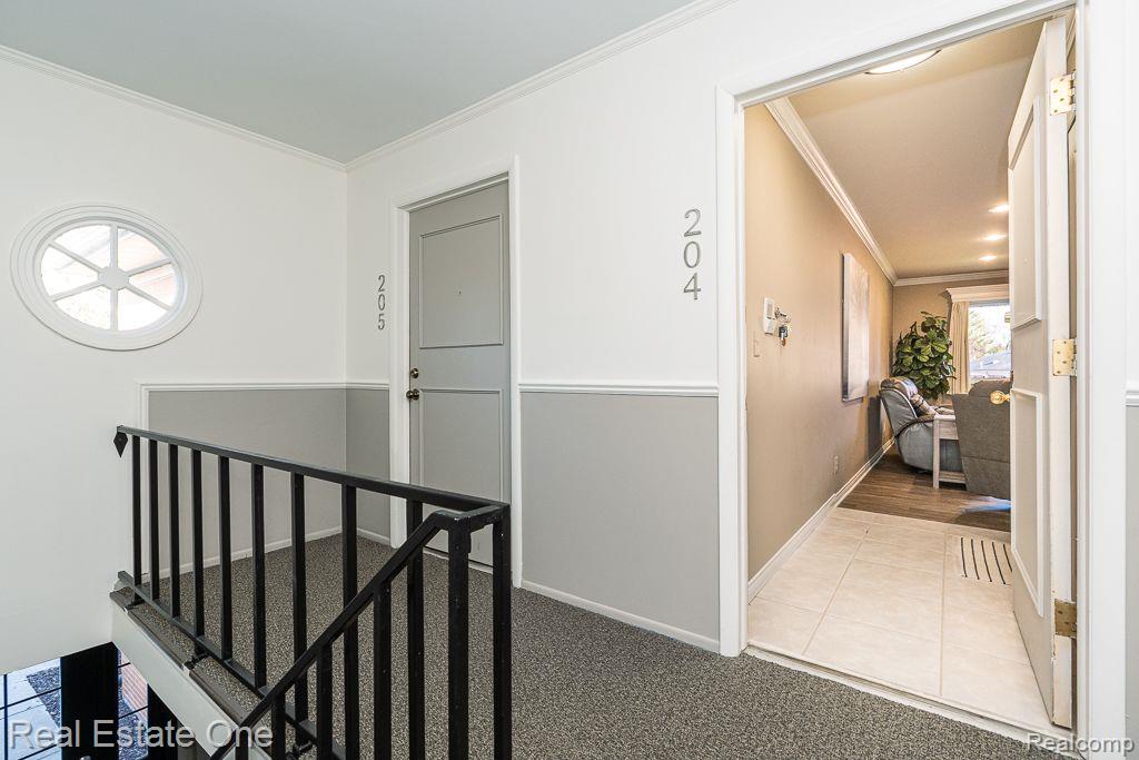 803 PLATE Street Unit: 204