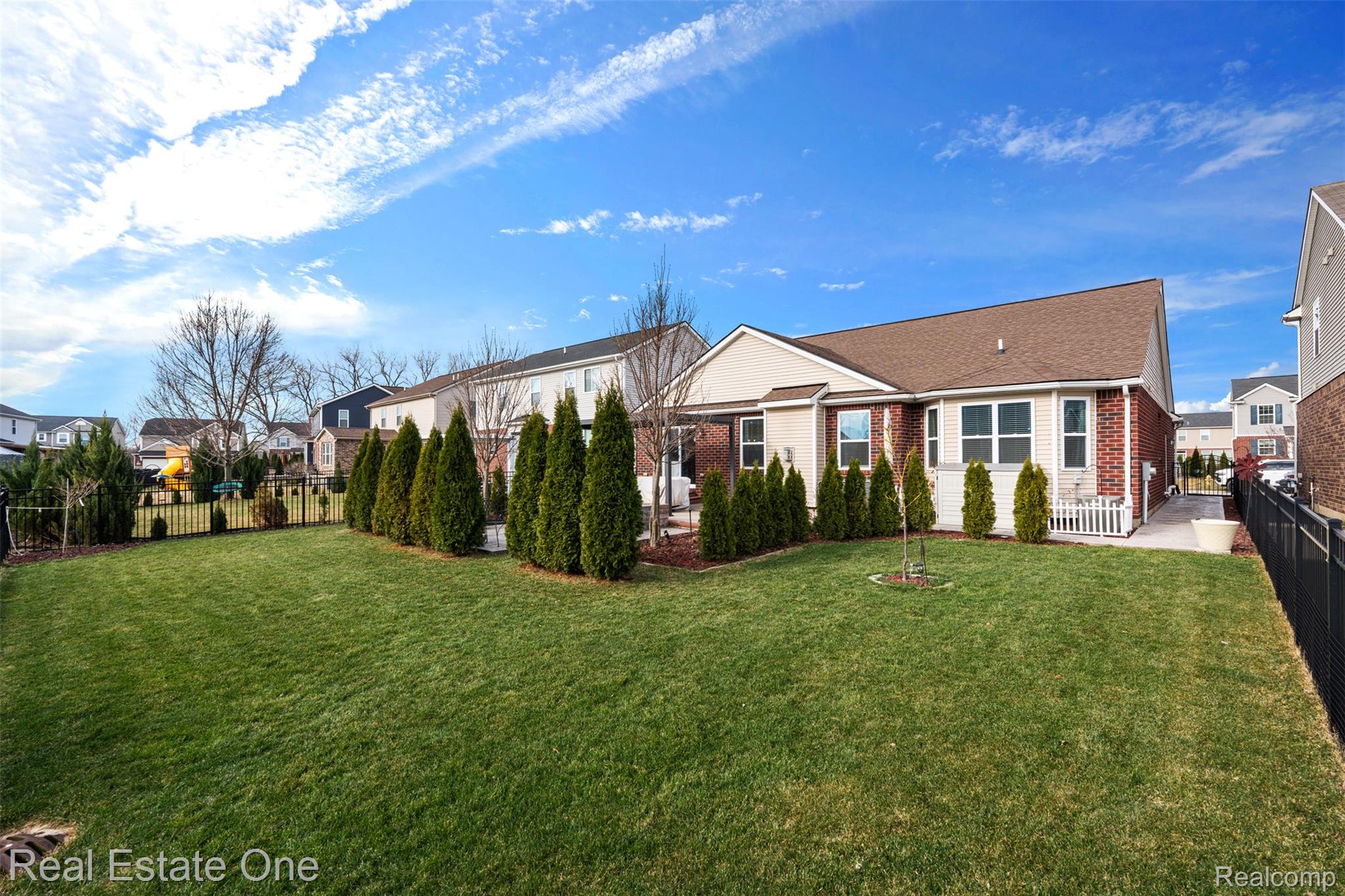 41186 Dortmund Drive