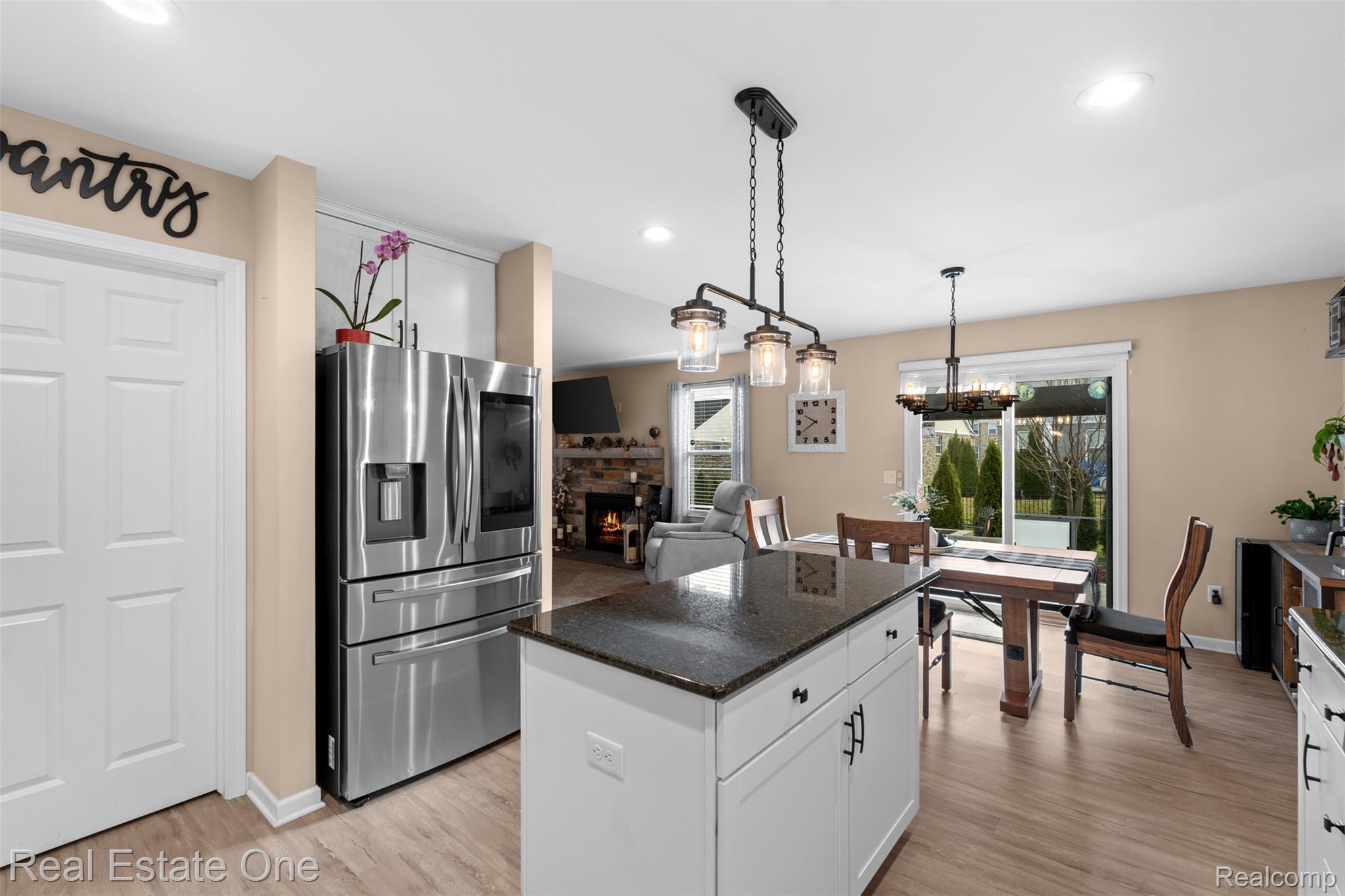 41186 Dortmund Drive
