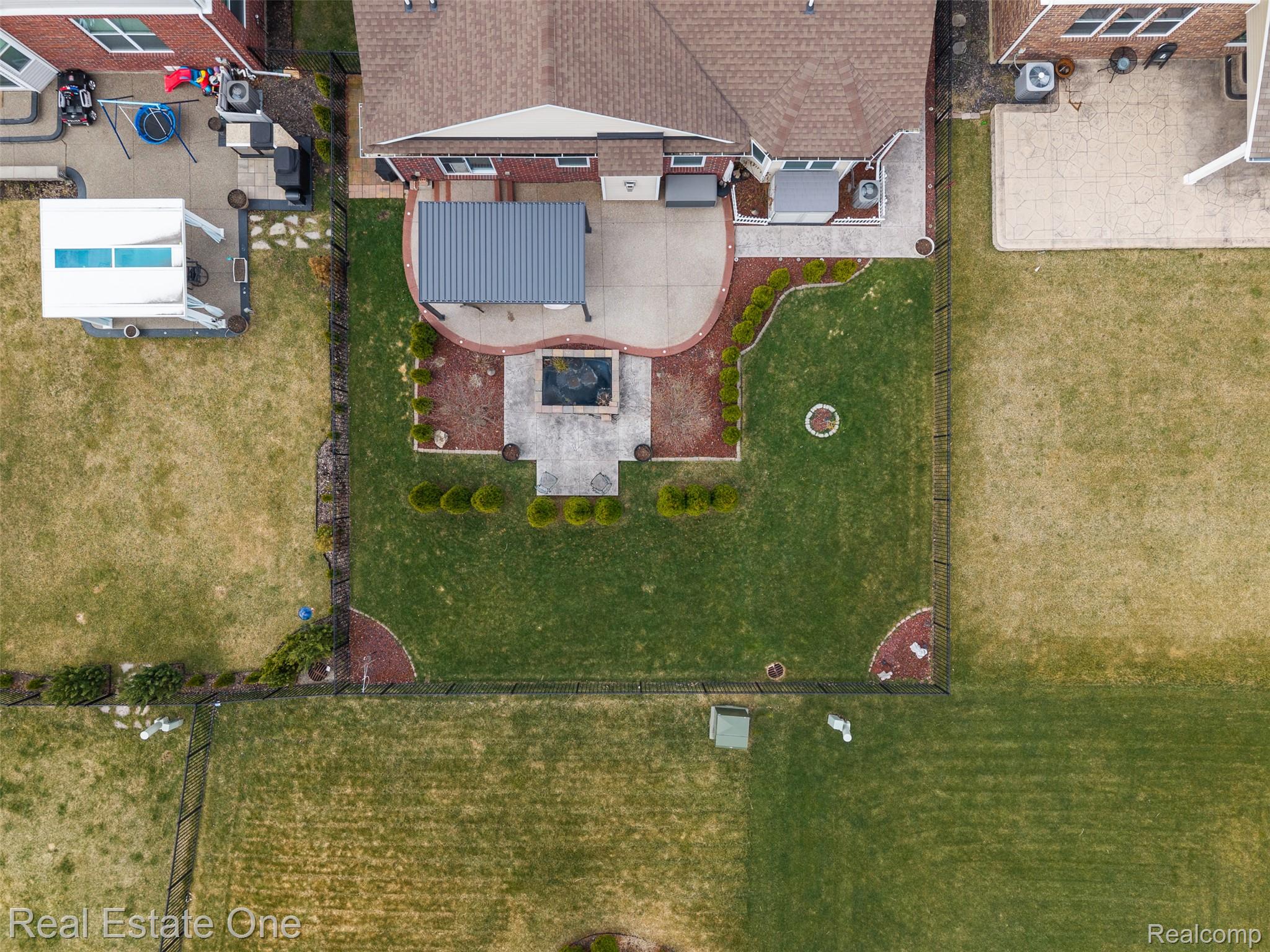41186 Dortmund Drive