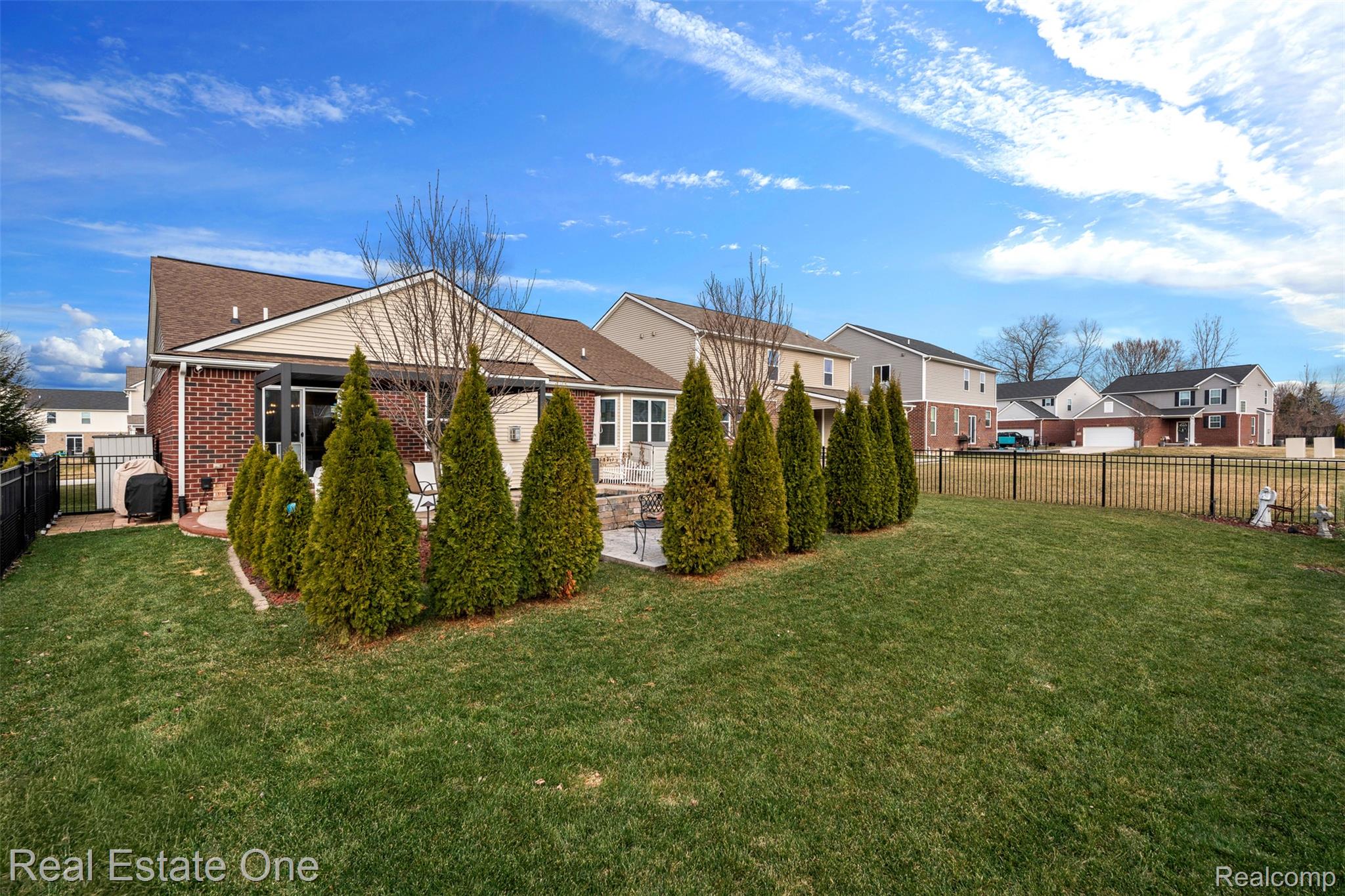 41186 Dortmund Drive