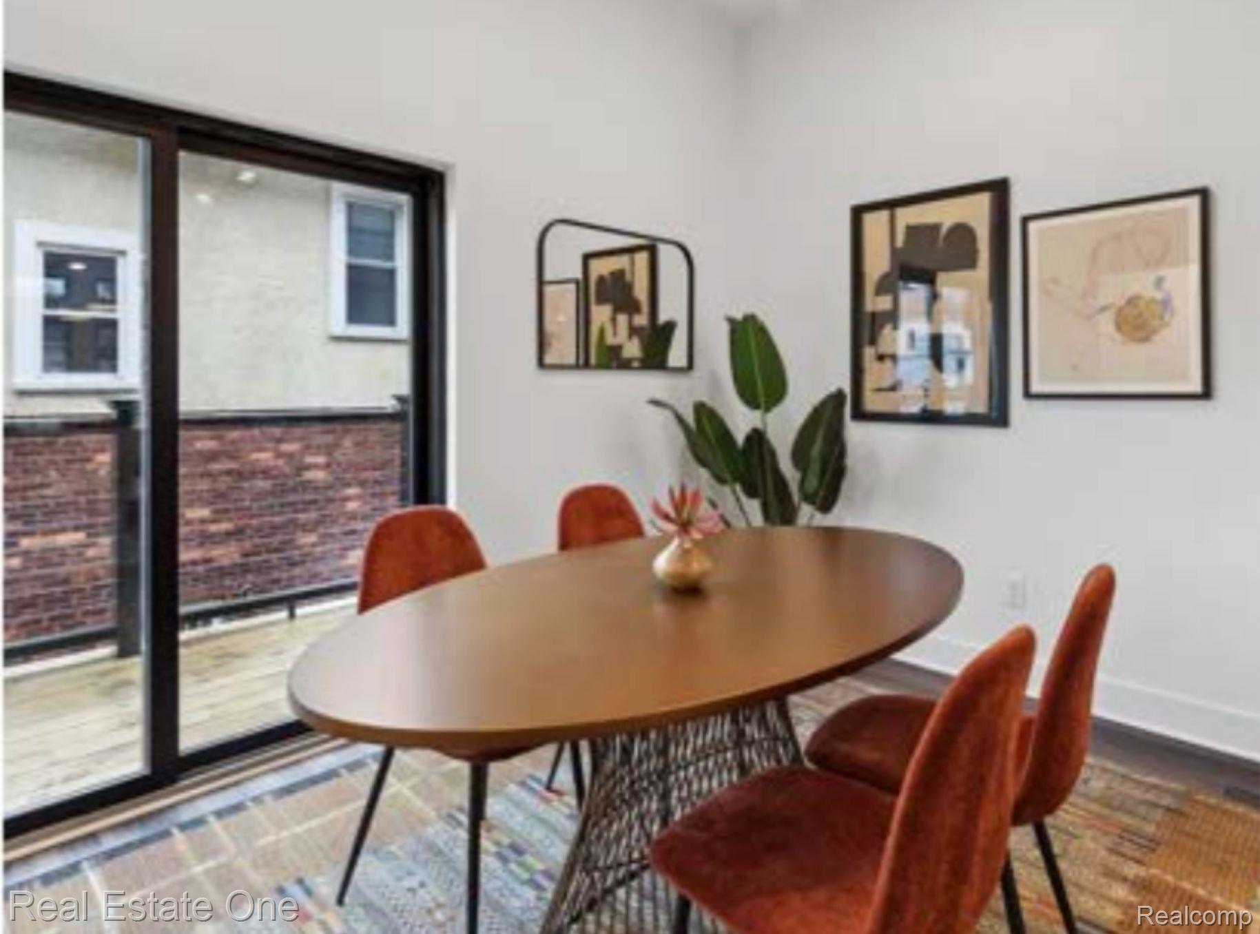 1547 Pallister Street Unit: 11