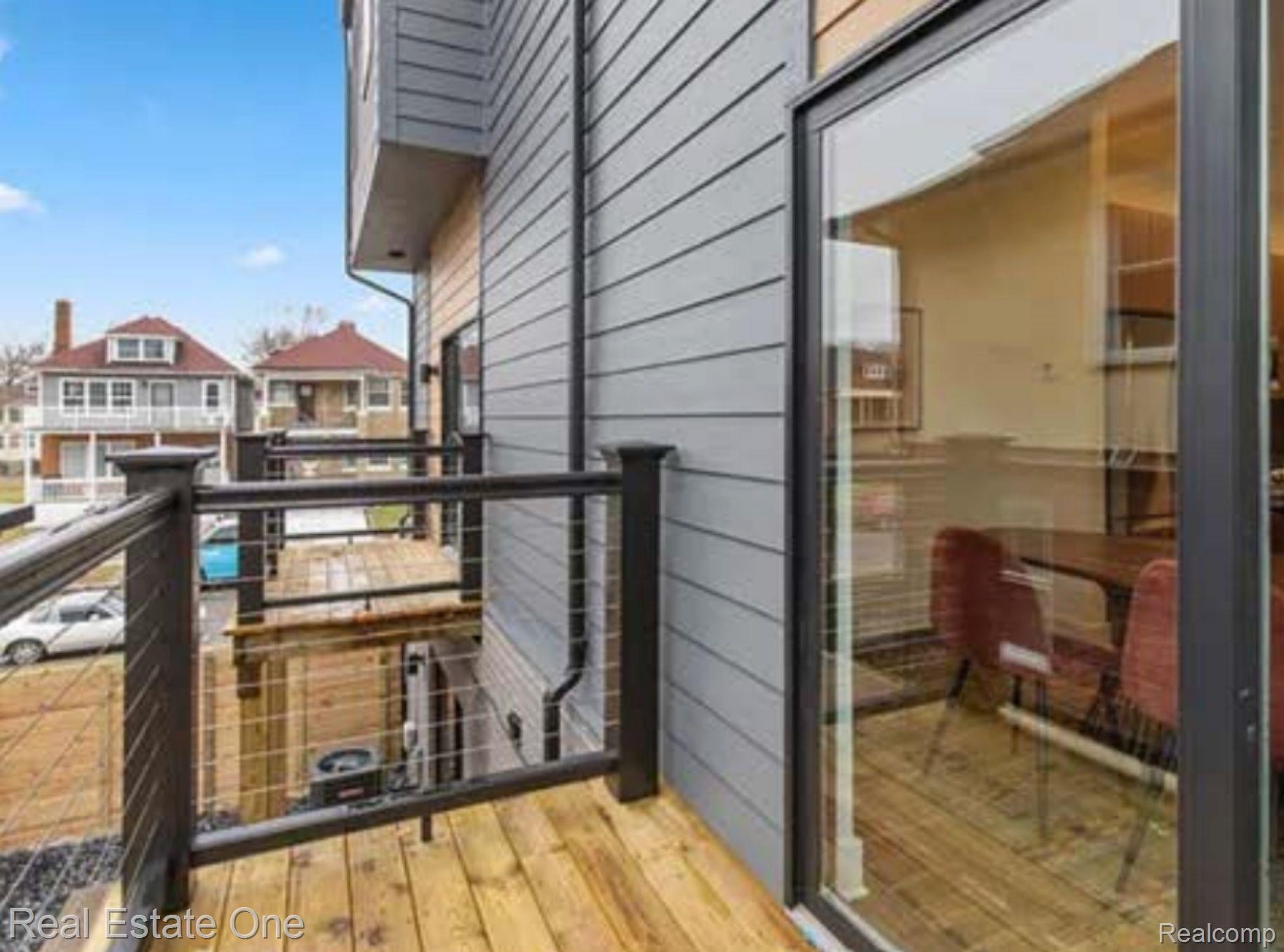 1547 Pallister Street Unit: 11