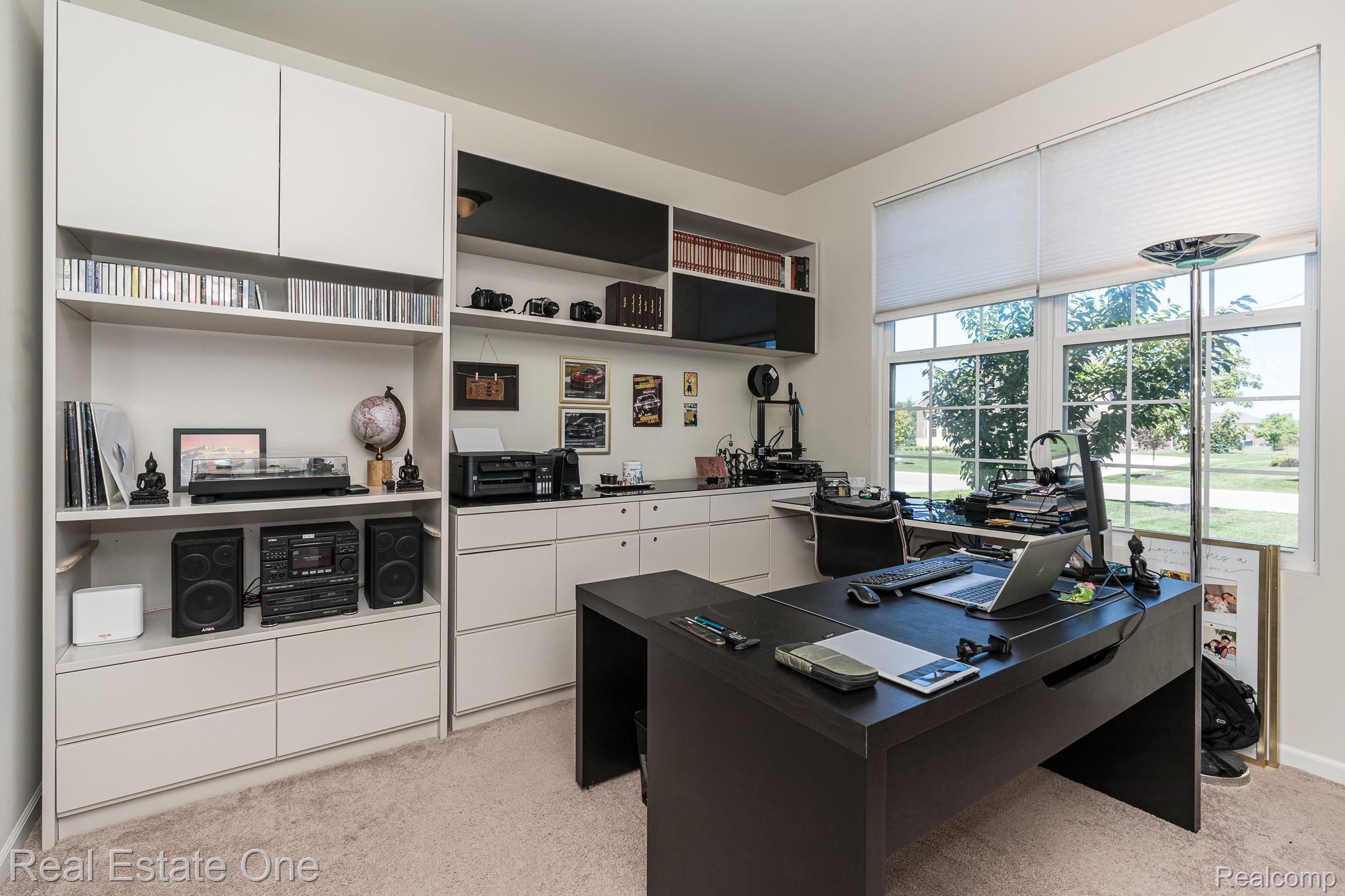 124 Oakland Crest Drive