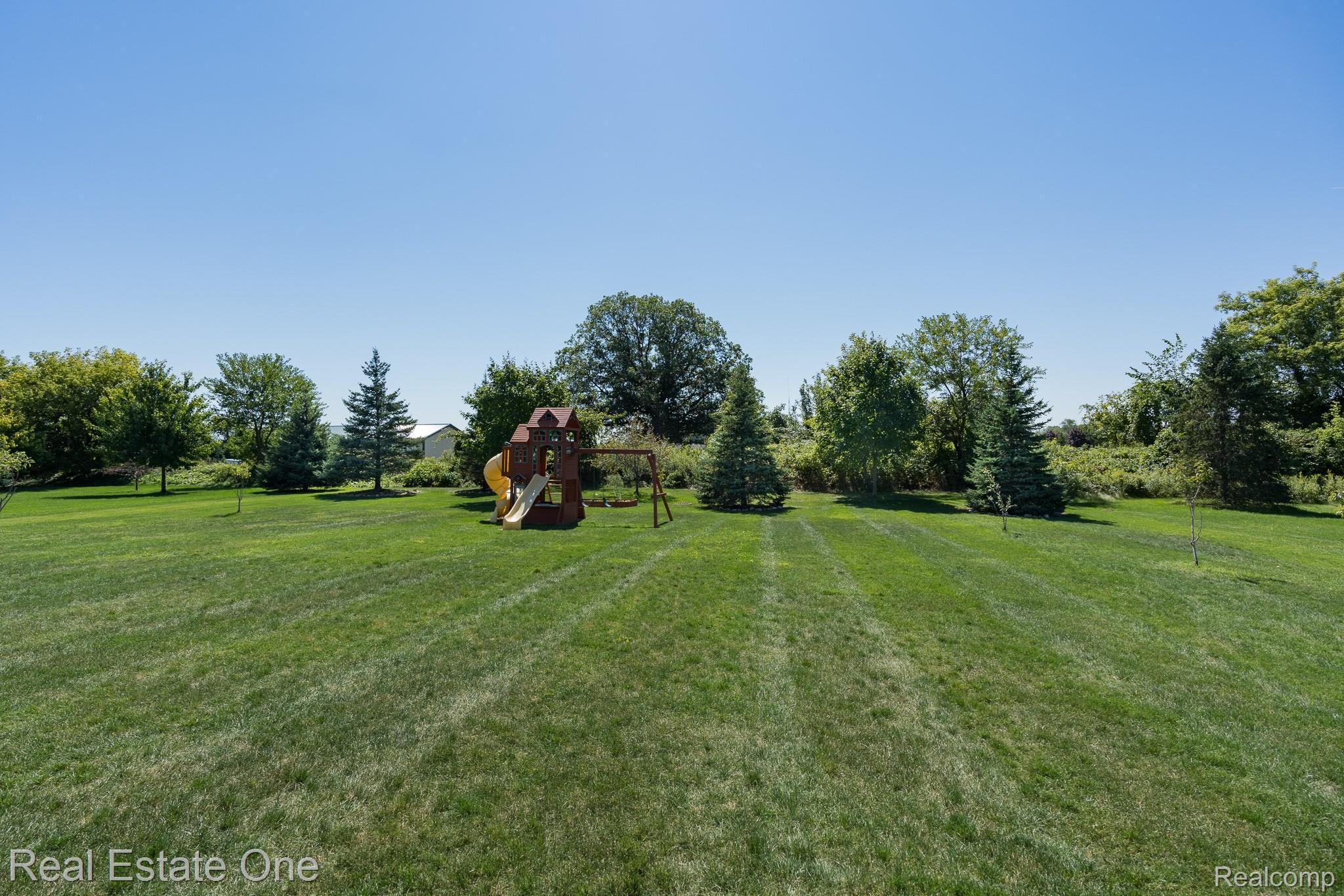 124 Oakland Crest Drive