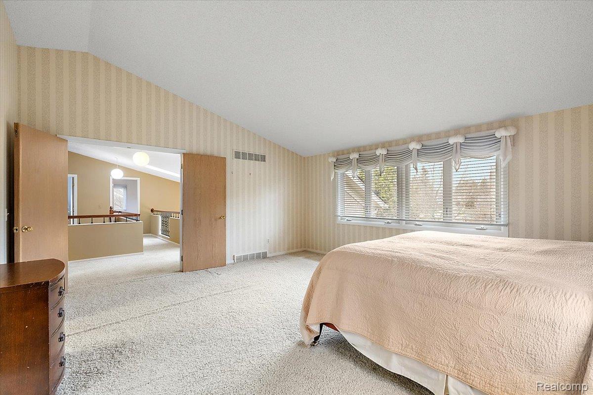 1672 Devonshire Drive