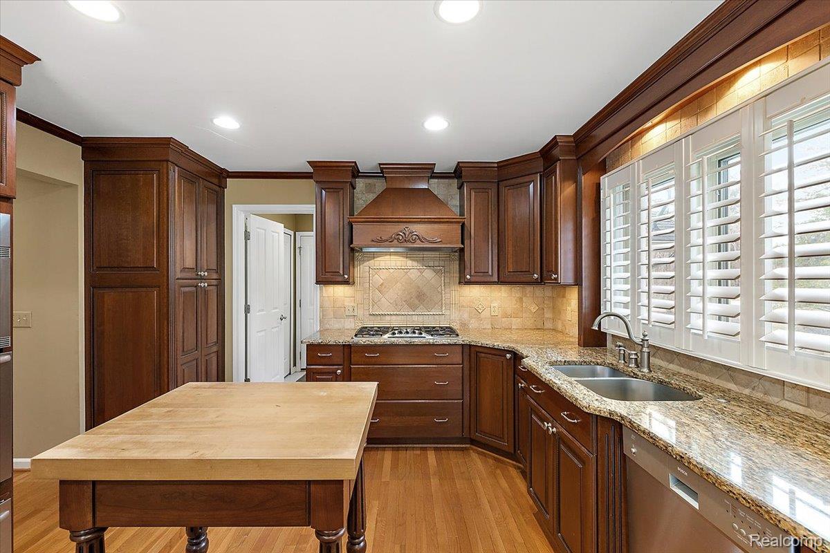 1672 Devonshire Drive