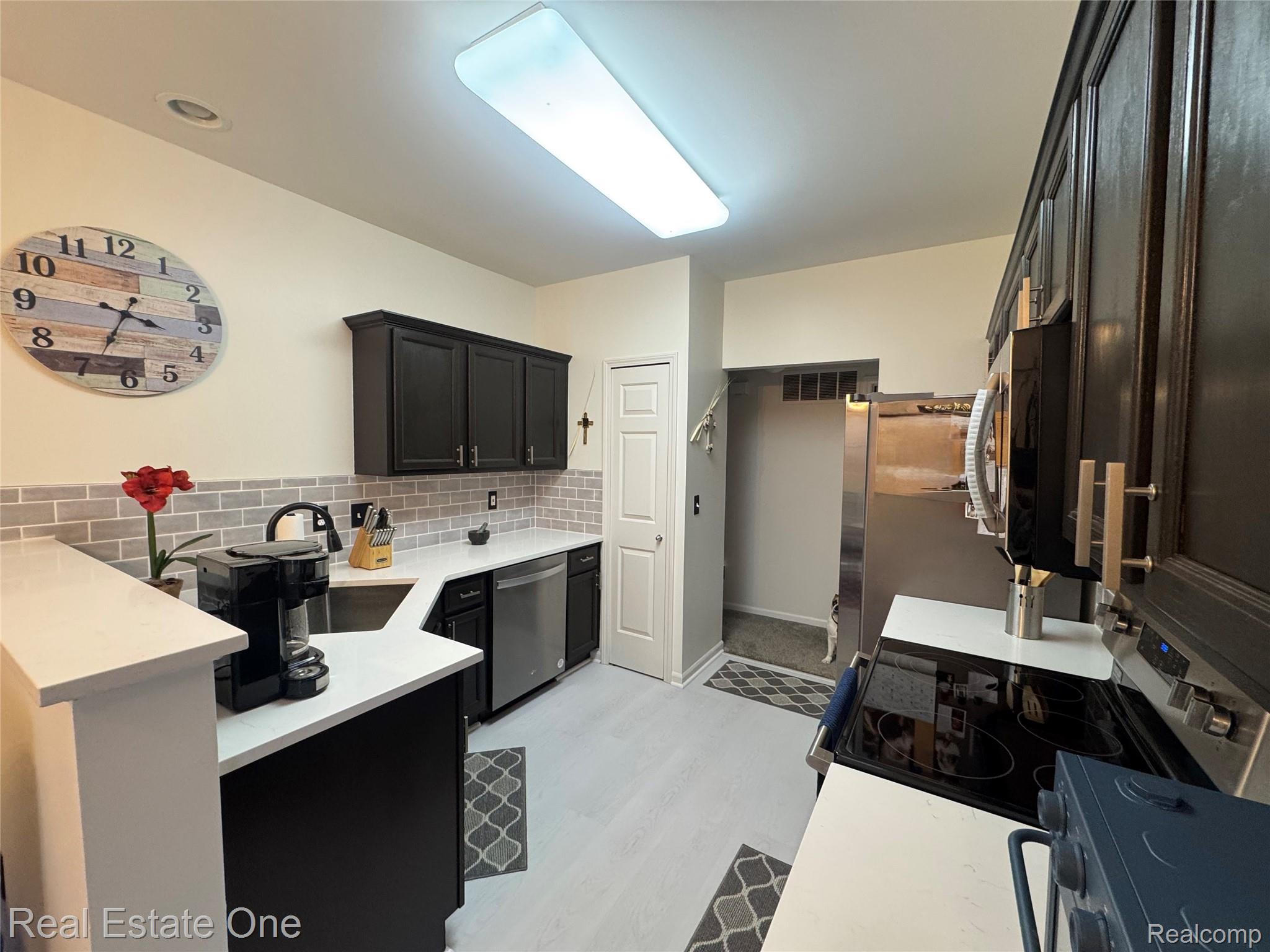 515 Dockside Circle Unit: 28