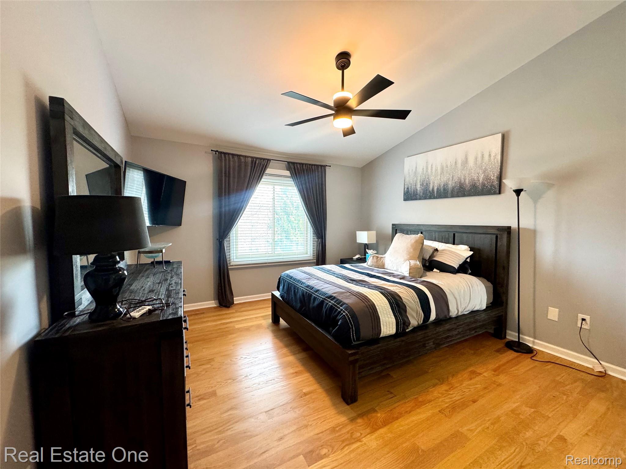 2171 Crystal Drive Unit: 28