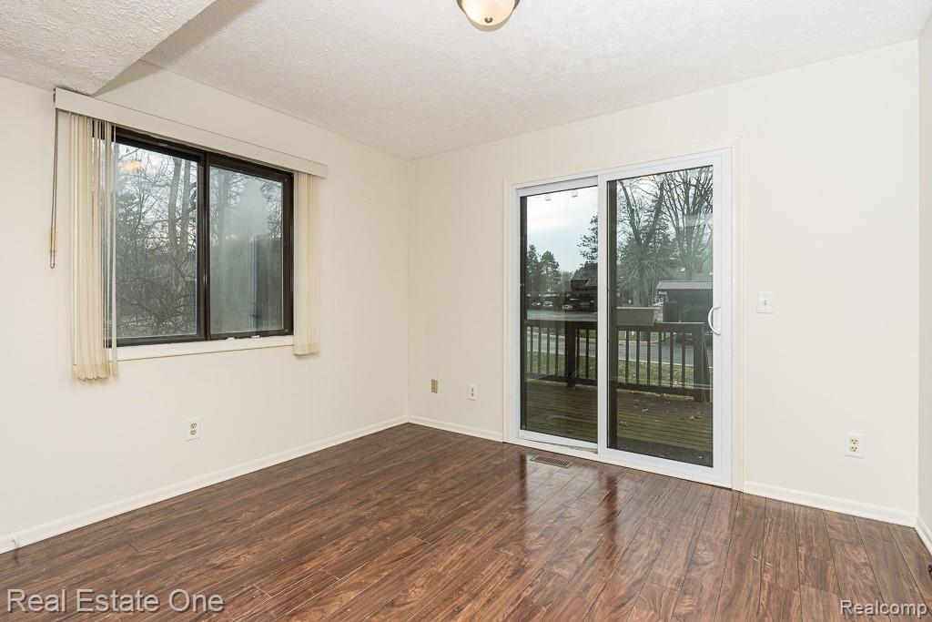 205 E Jolly Road Unit: 1