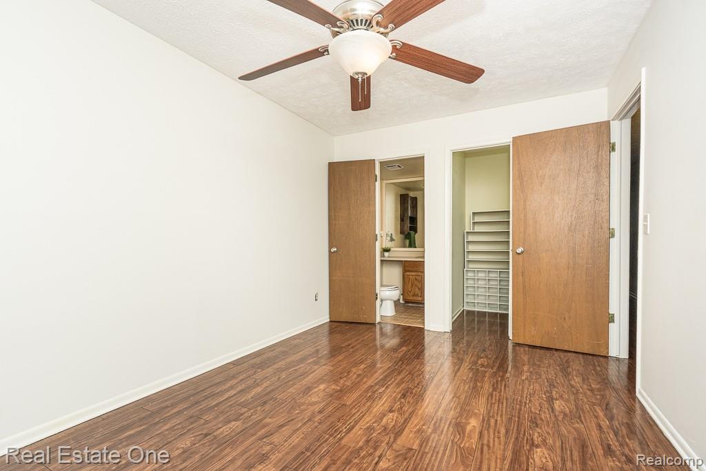 205 E Jolly Road Unit: 1