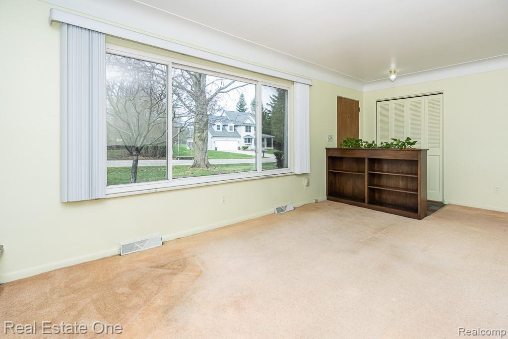 3161 Woodcrest Road