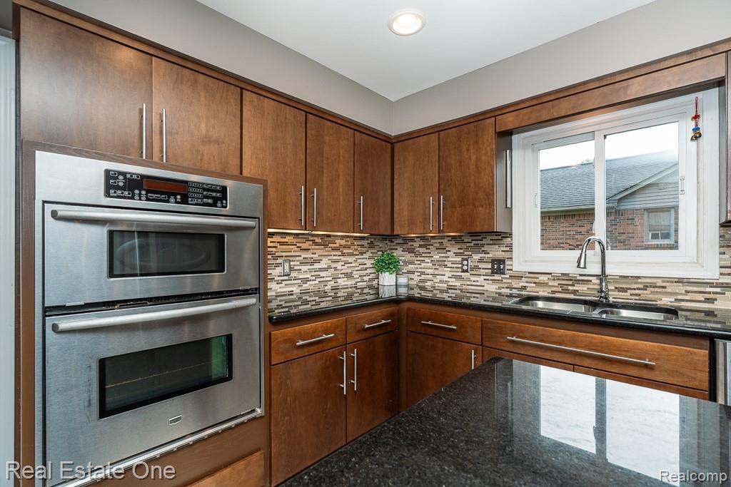 1323 Bembridge Drive