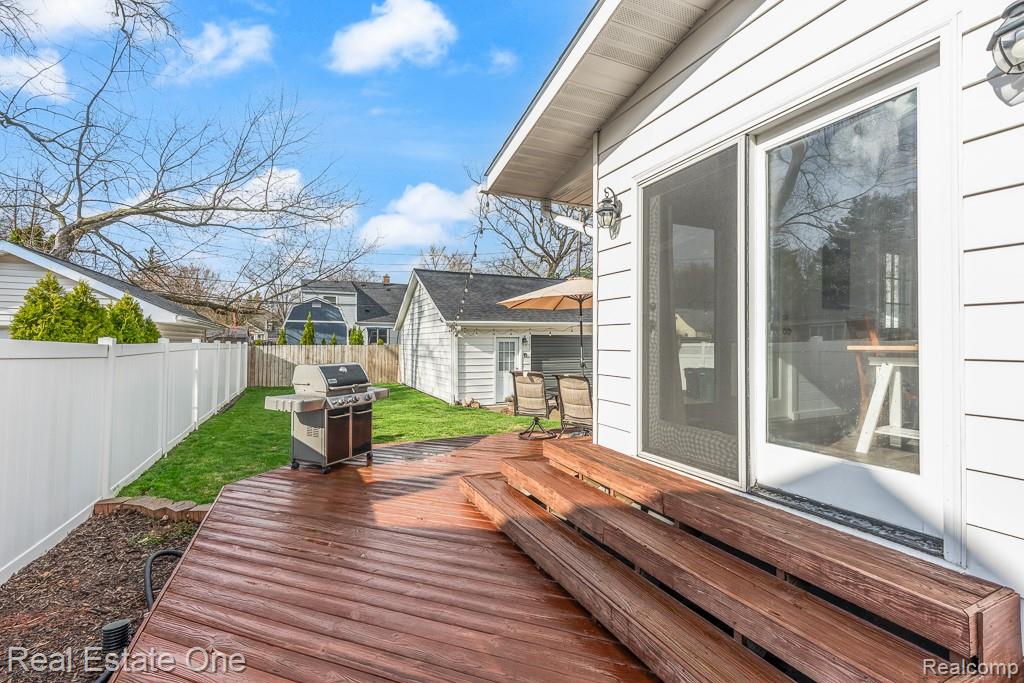 1212 Mayfield Drive