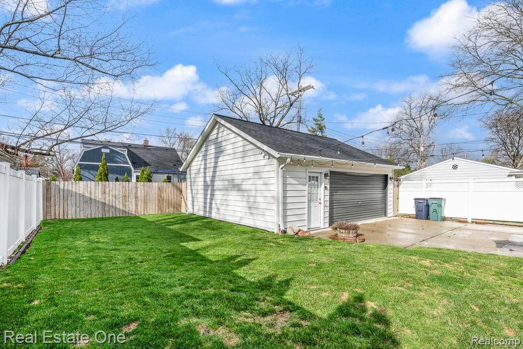 1212 Mayfield Drive