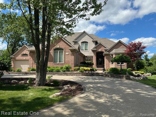 3648 W Tienken Road