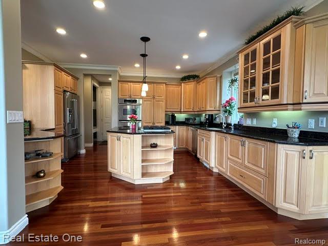 3648 W Tienken Road