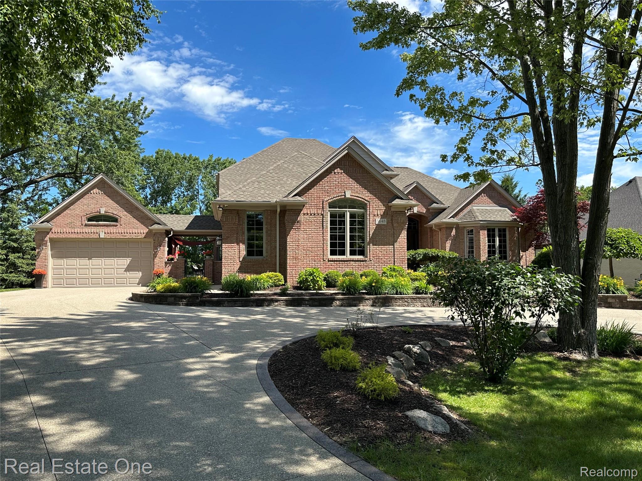 3648 W Tienken Road