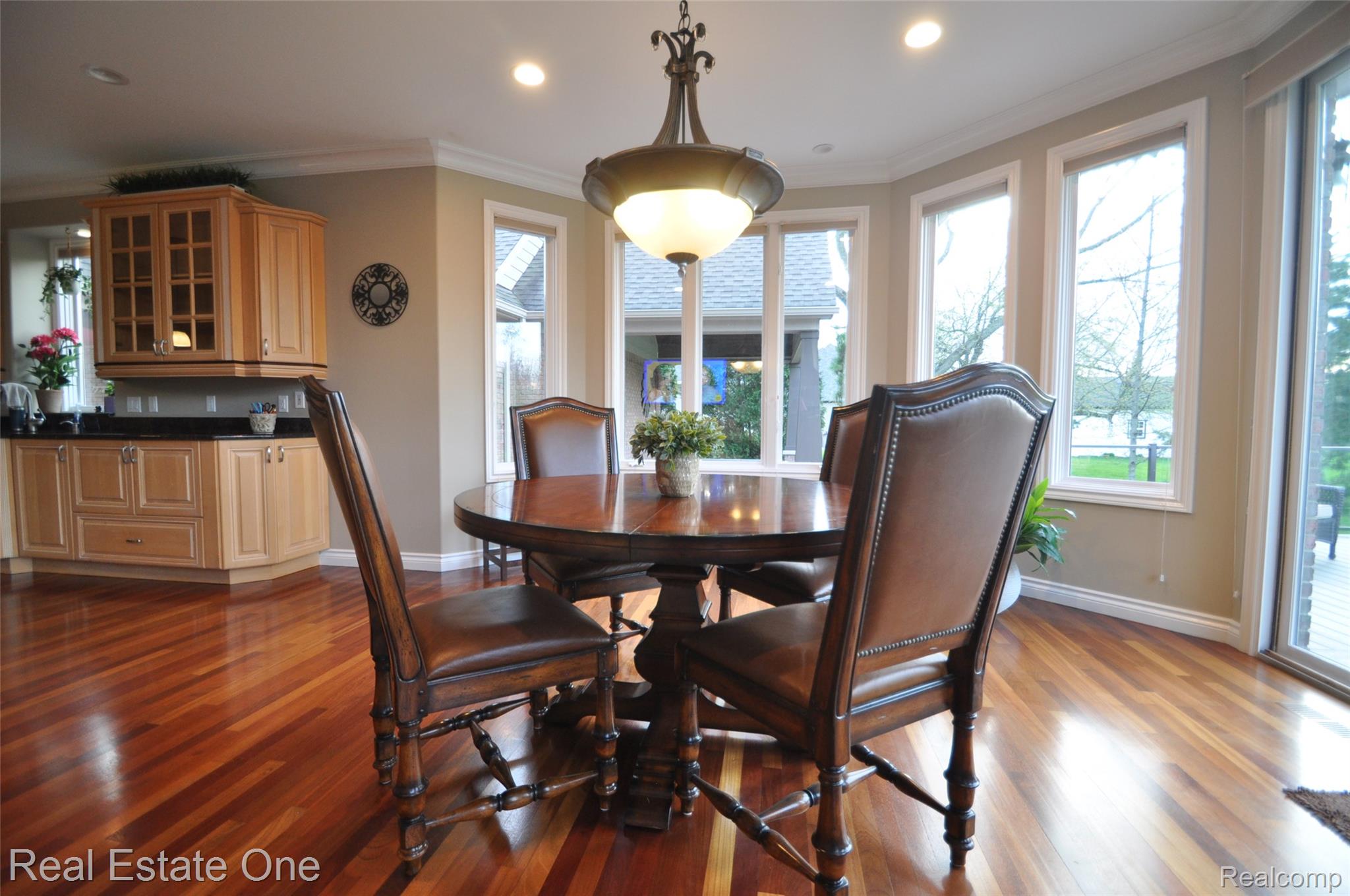 3648 W Tienken Road